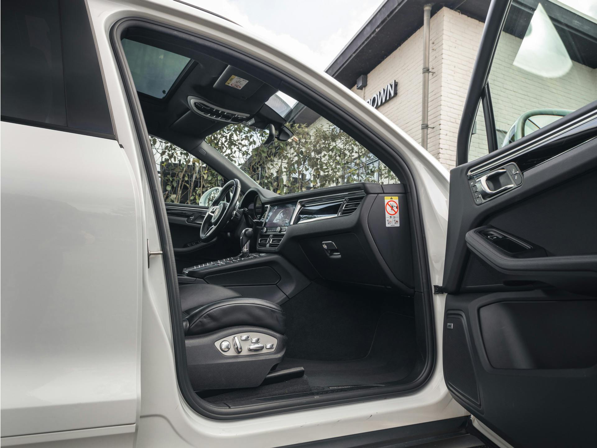Porsche Macan 2.0 | Panoramadak | Bose | Luchtvering | Adaptieve Sportstoelen